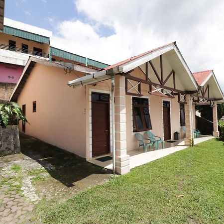 Villa Keluarga Bre Batunanggar Berastagi Εξωτερικό φωτογραφία