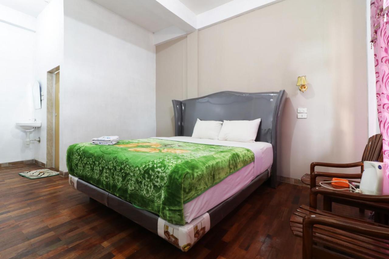Villa Keluarga Bre Batunanggar Berastagi Εξωτερικό φωτογραφία
